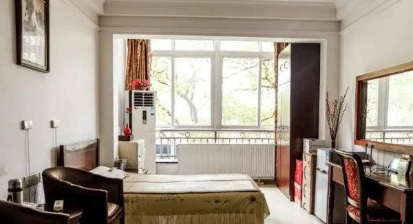 面反光小的？光大汇晨科丰和第五社会福利院视觉友好【2026最新】ag九游会登录老人有严重的白内障看不清东西需要那种灯光柔和、地(图7)